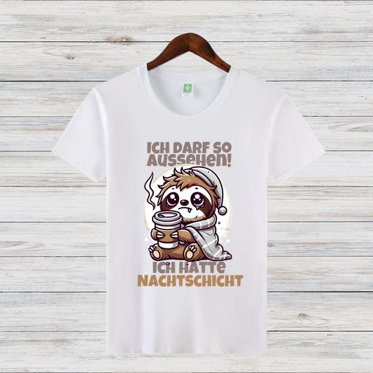 Faules Faultier | Lustiges Nachtshirt | Humorvolles Winterdesign | Statement Shirt für Frauen