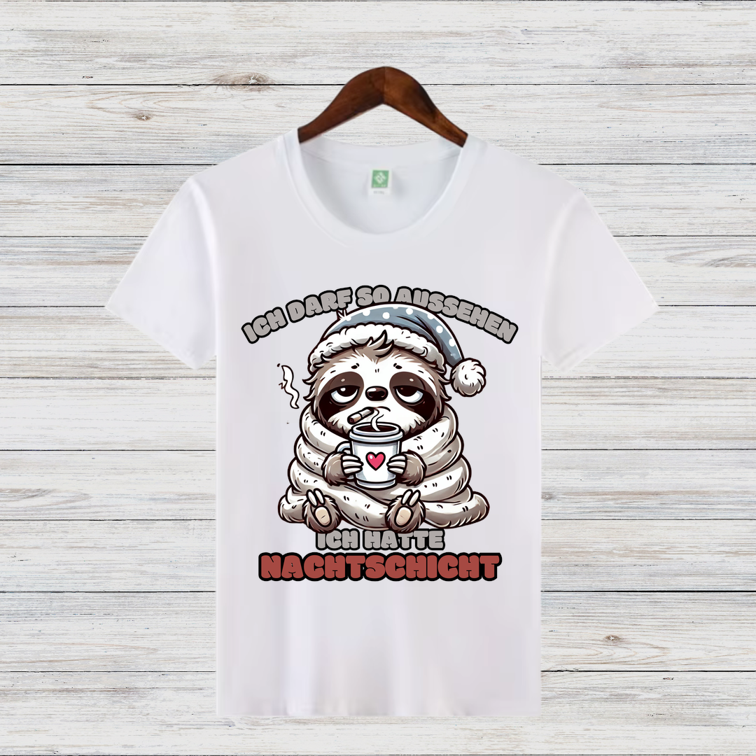 Faultier Nachtschicht | Lustiges Wintershirt | Humorvolles Design für kalte Tage | Statement Shirt | Damen T-Shirt